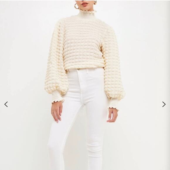 Endless Rose Puffer textured mock neck long sleeve blouse Cream Size XS - Picture 3 of 11